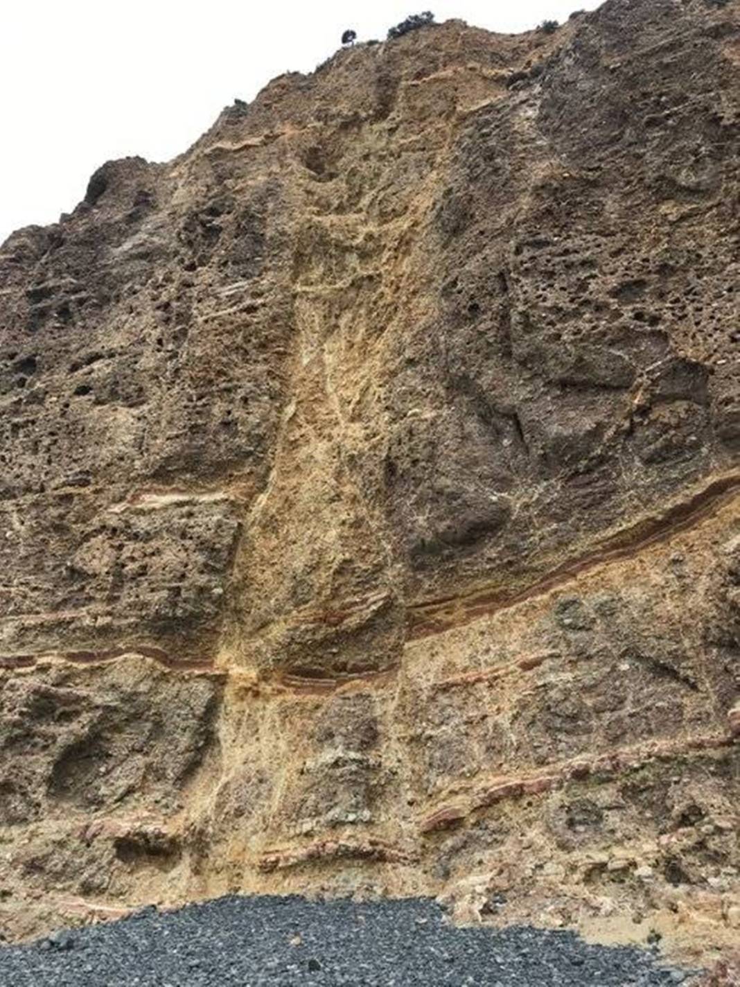 Fay her yerde var! Prof. Dr. Okan Tüysüz tek tek paylaştı: Bu faylar hareket ettiği an... 9